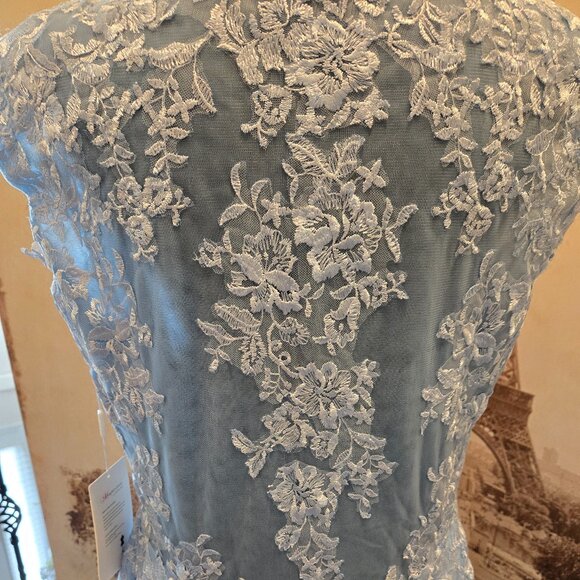 Elegant Mingda’s Light Blue Gown-With Tag-Never Worn - Picture 4 of 6